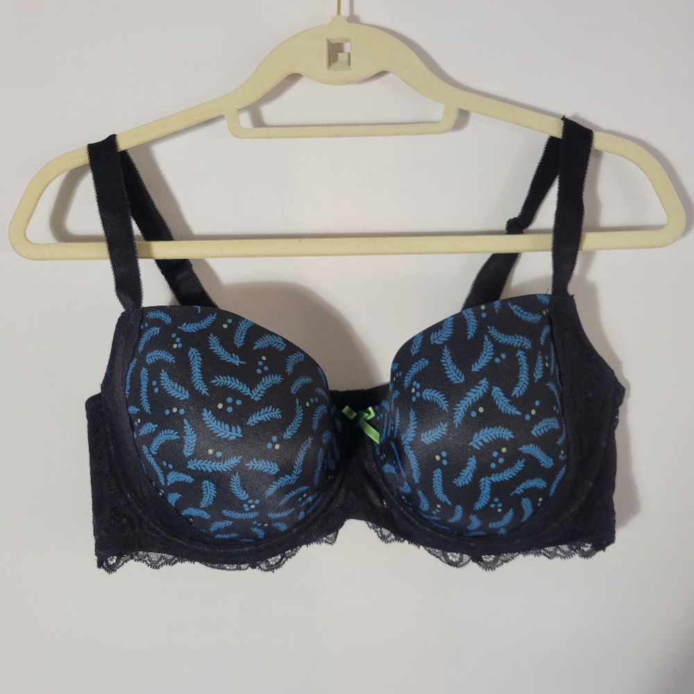 Nwot Intimates 42D Bra